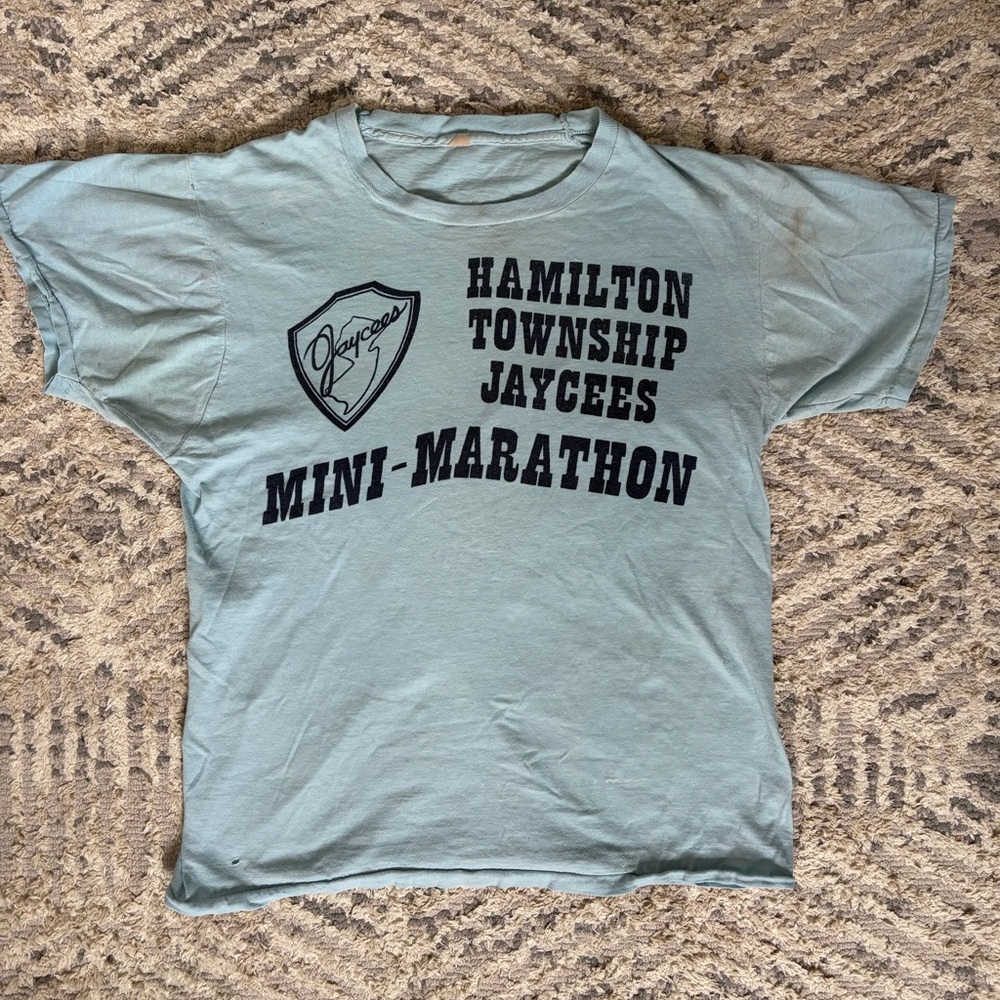 Vintage single stitch blue graphic tee. Hamilton Township Jaycees Mini Marathon